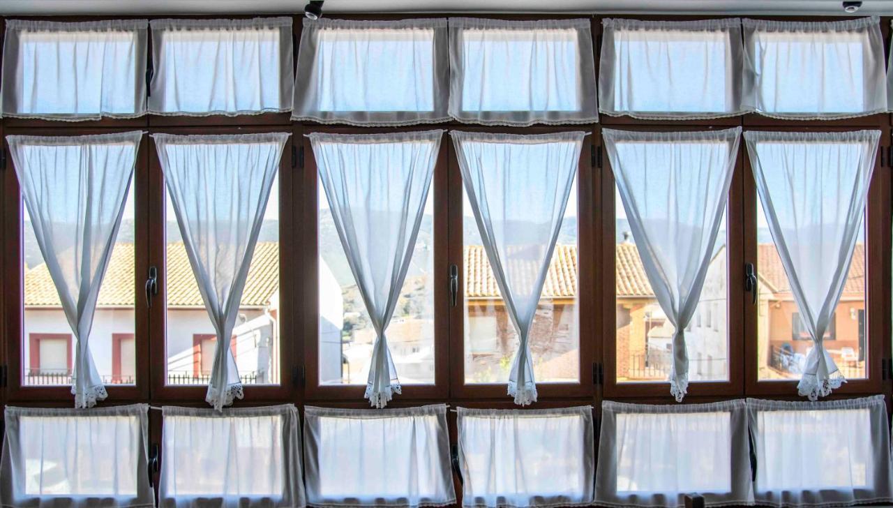Vila La Balconera De Ana Puebla de Don Rodrigo Exteriér fotografie