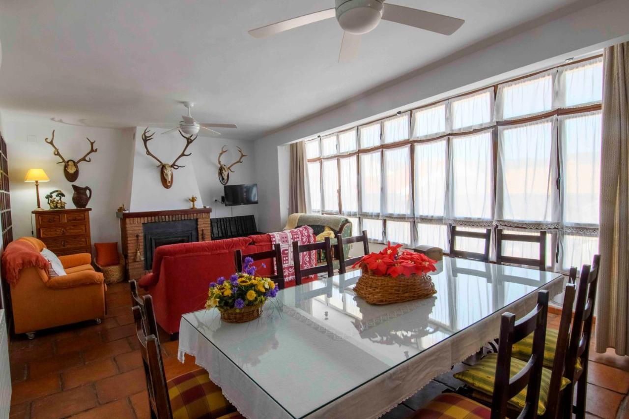 Vila La Balconera De Ana Puebla de Don Rodrigo Exteriér fotografie